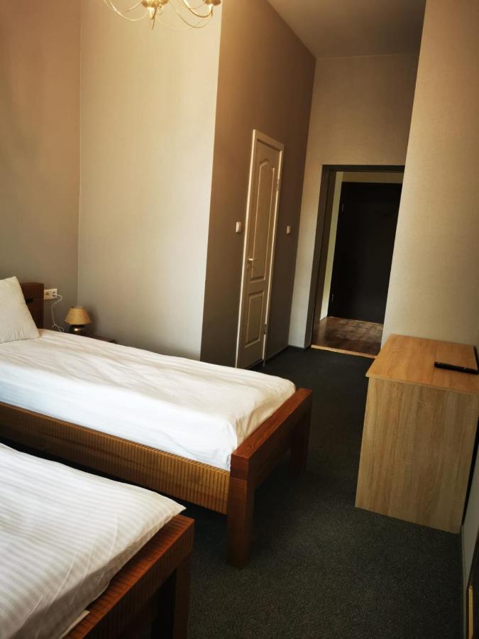 Hotel Karklu Muiza Єлгава Екстер'єр фото