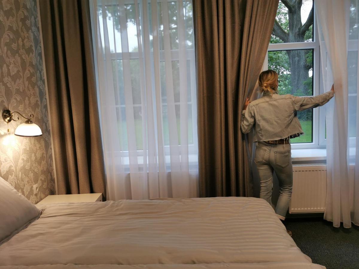Hotel Karklu Muiza Єлгава Екстер'єр фото