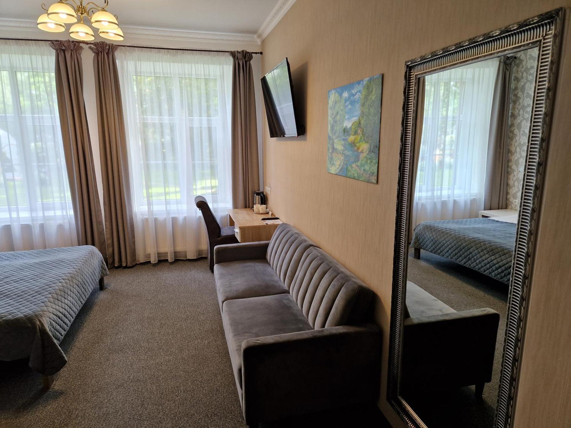 Hotel Karklu Muiza Єлгава Екстер'єр фото